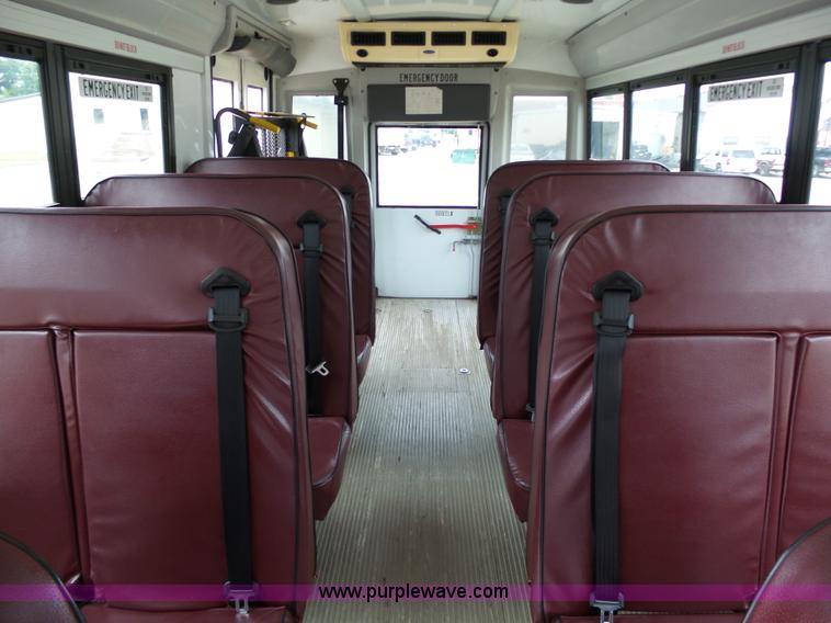 image for item DB4514 2006 Ford E450 Super Duty Girardin shuttle bus