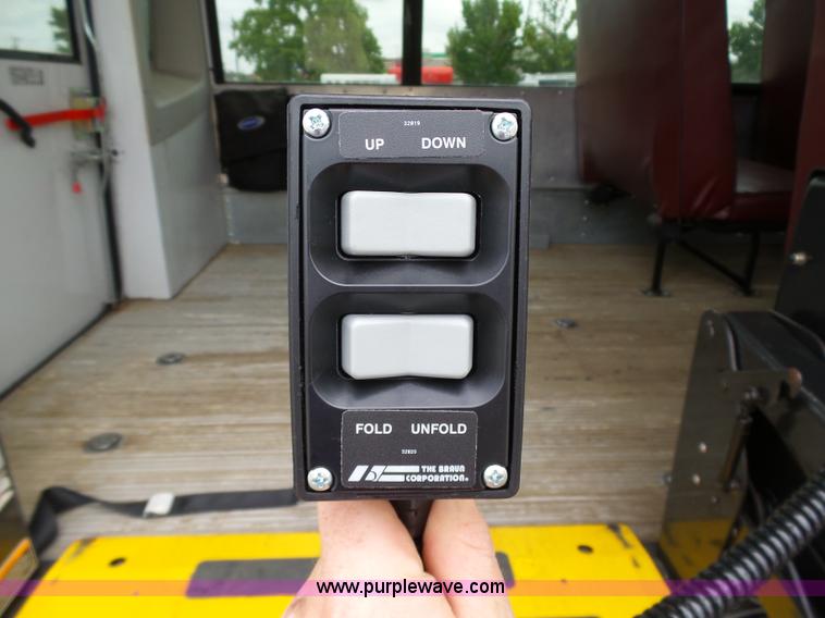 image for item DB4514 2006 Ford E450 Super Duty Girardin shuttle bus