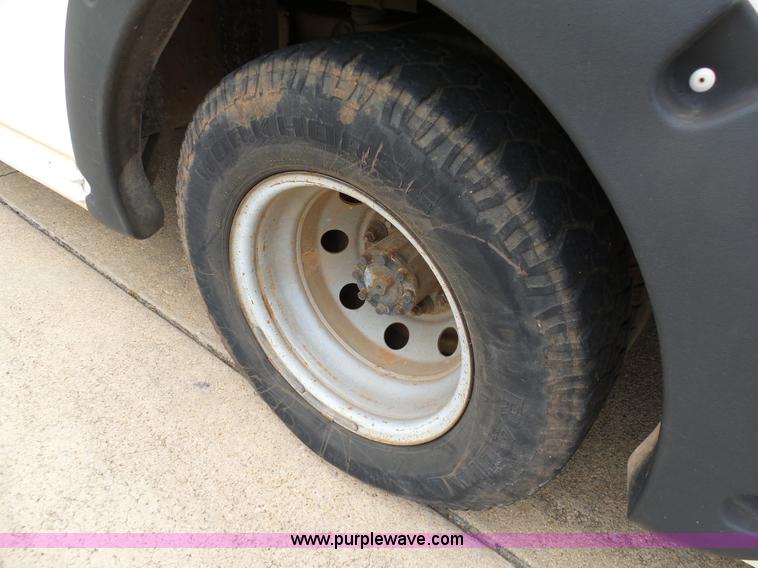 image for item DB4514 2006 Ford E450 Super Duty Girardin shuttle bus