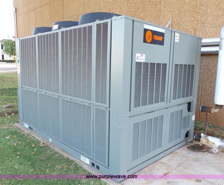 image for item DB4516 2012 Trane U12M33712 air-cooled scroll packaged chiller