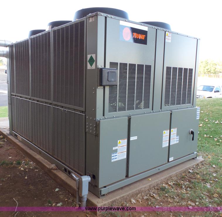 image for item DB4516 2012 Trane U12M33712 air-cooled scroll packaged chiller