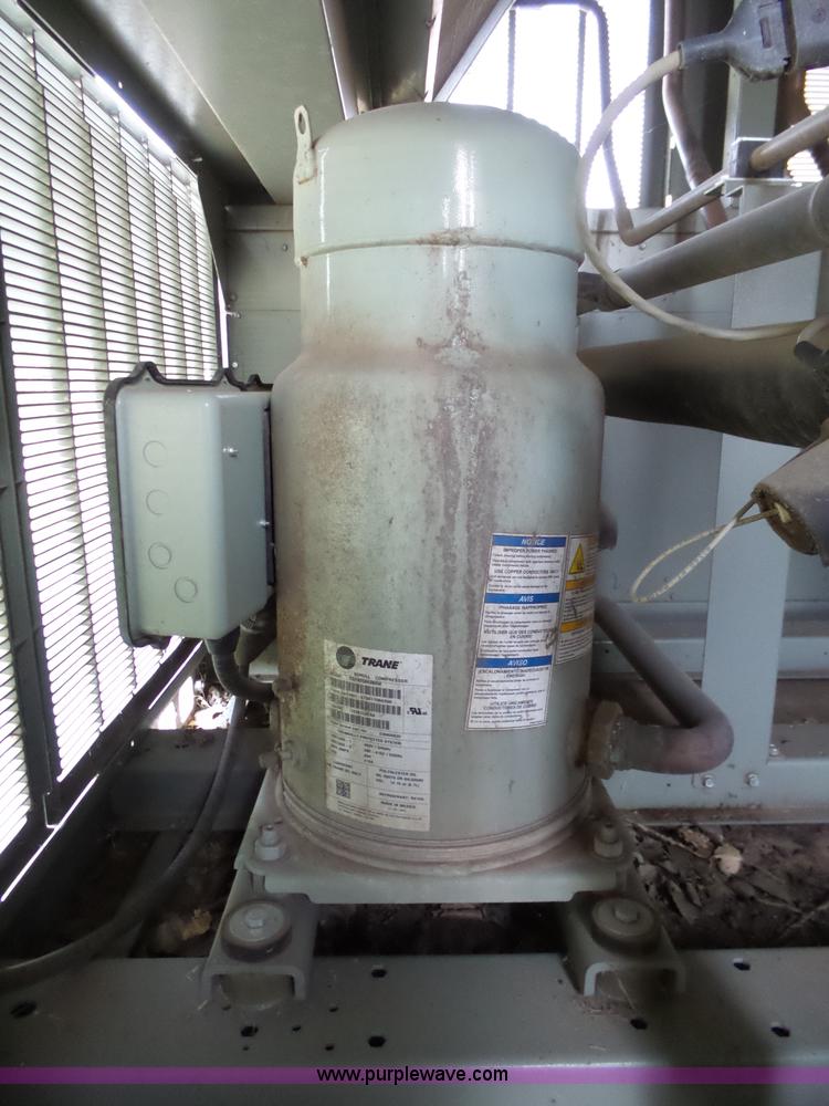 image for item DB4516 2012 Trane U12M33712 air-cooled scroll packaged chiller