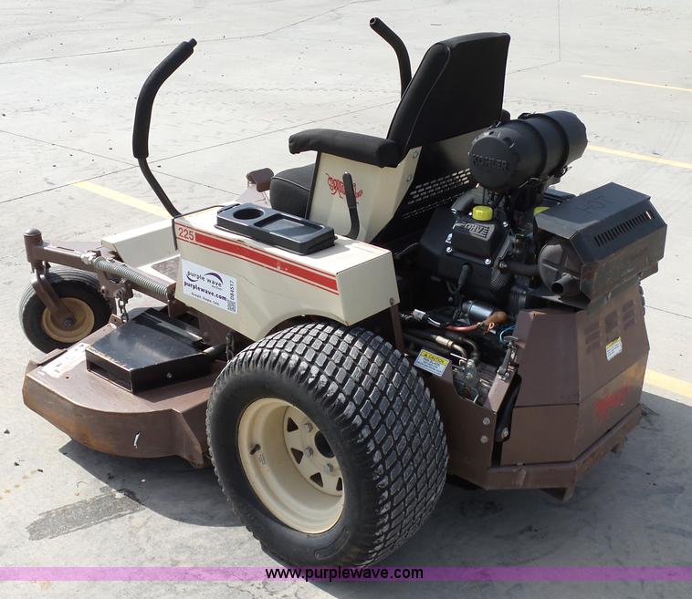 image for item DB4517 Grasshopper 225 ZTR lawn mower