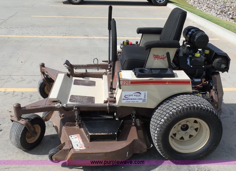 image for item DB4517 Grasshopper 225 ZTR lawn mower