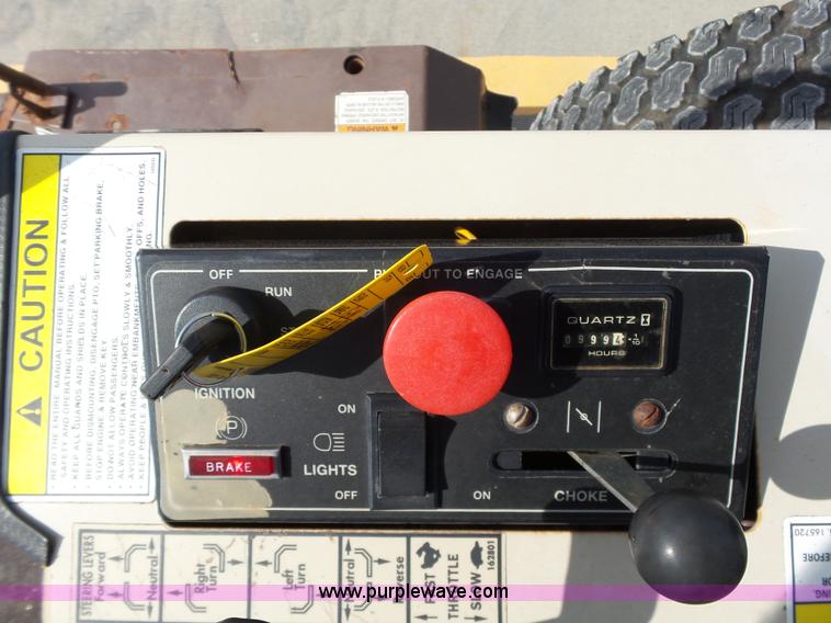 image for item DB4517 Grasshopper 225 ZTR lawn mower