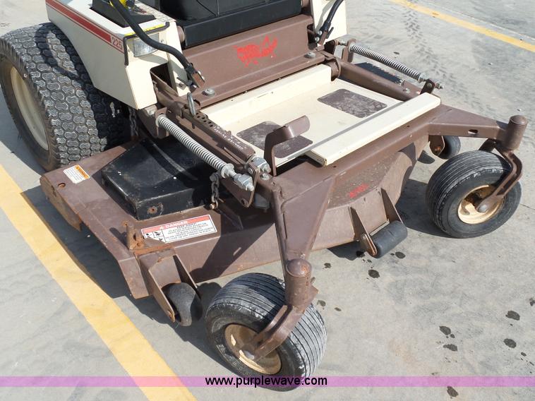 image for item DB4517 Grasshopper 225 ZTR lawn mower