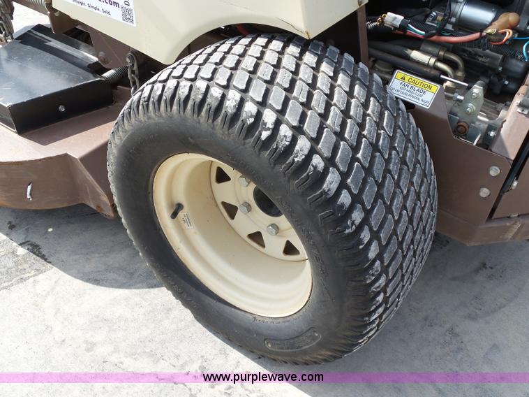 image for item DB4517 Grasshopper 225 ZTR lawn mower