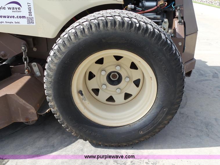 image for item DB4517 Grasshopper 225 ZTR lawn mower