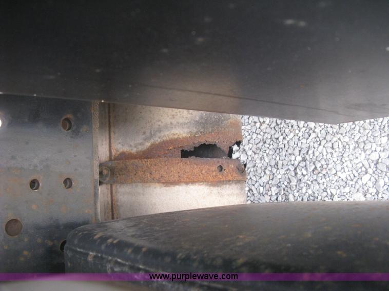 image for item J2755 1989 Ford F700F flatbed truck with crane