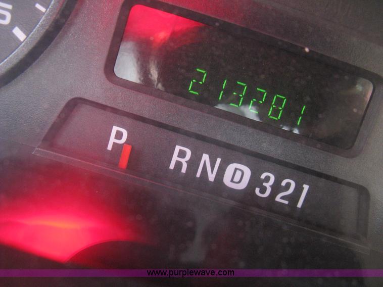 image for item J2756 2007 Ford F350 Super Duty XL Crew Cab pickup truck