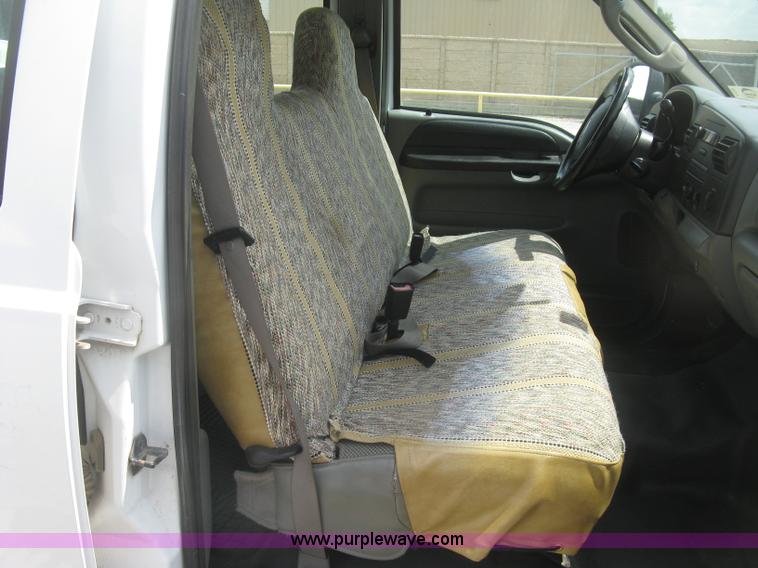 image for item J2756 2007 Ford F350 Super Duty XL Crew Cab pickup truck