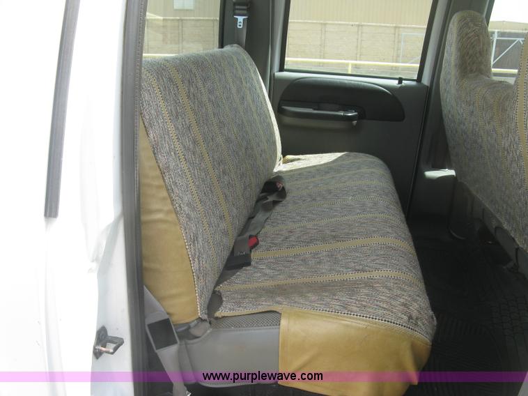 image for item J2756 2007 Ford F350 Super Duty XL Crew Cab pickup truck