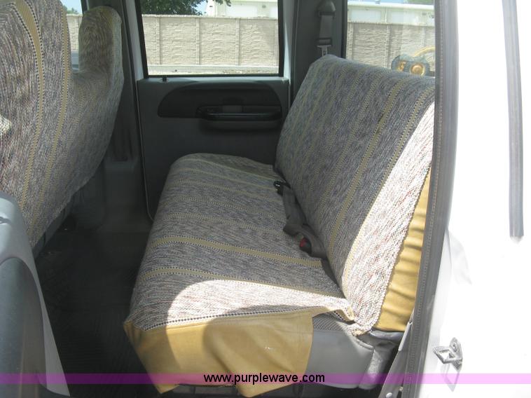 image for item J2756 2007 Ford F350 Super Duty XL Crew Cab pickup truck