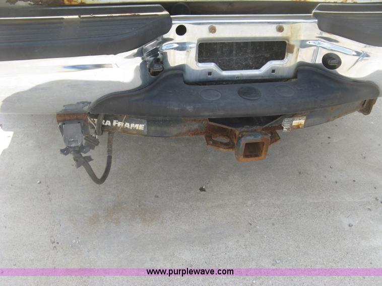 image for item J2756 2007 Ford F350 Super Duty XL Crew Cab pickup truck