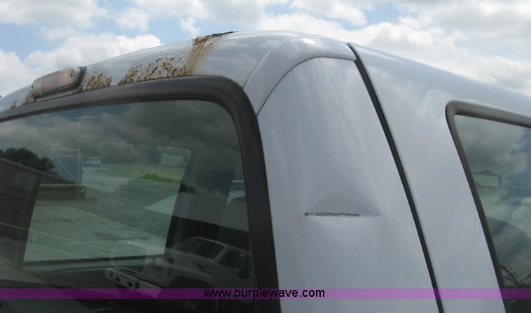 image for item J2756 2007 Ford F350 Super Duty XL Crew Cab pickup truck