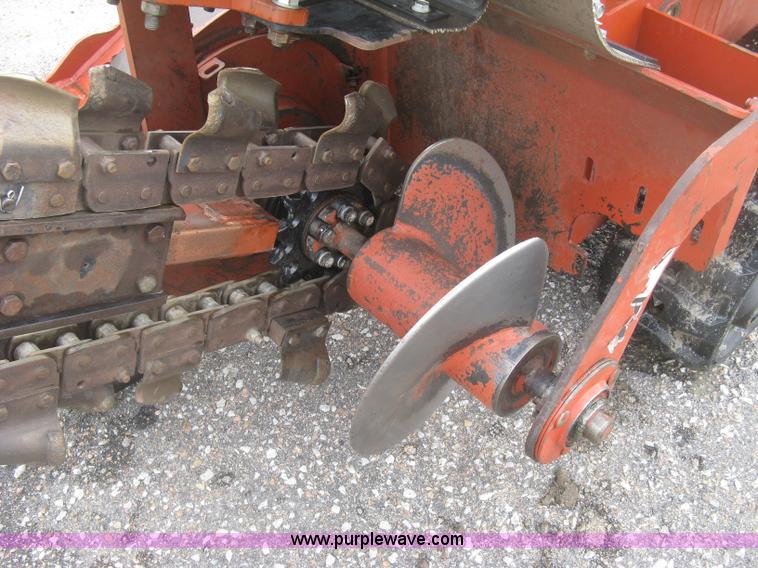 image for item J2757 2013 Ditch Witch RT24 trencher