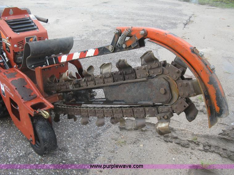 image for item J2757 2013 Ditch Witch RT24 trencher