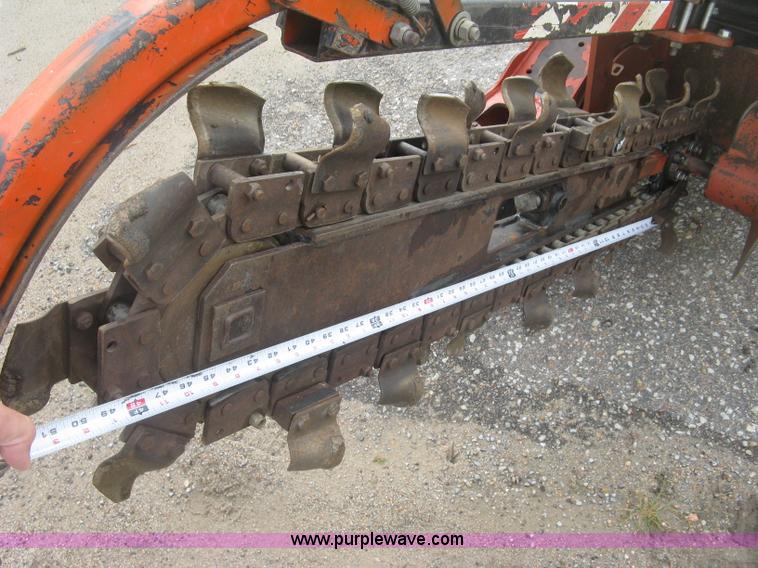 image for item J2757 2013 Ditch Witch RT24 trencher