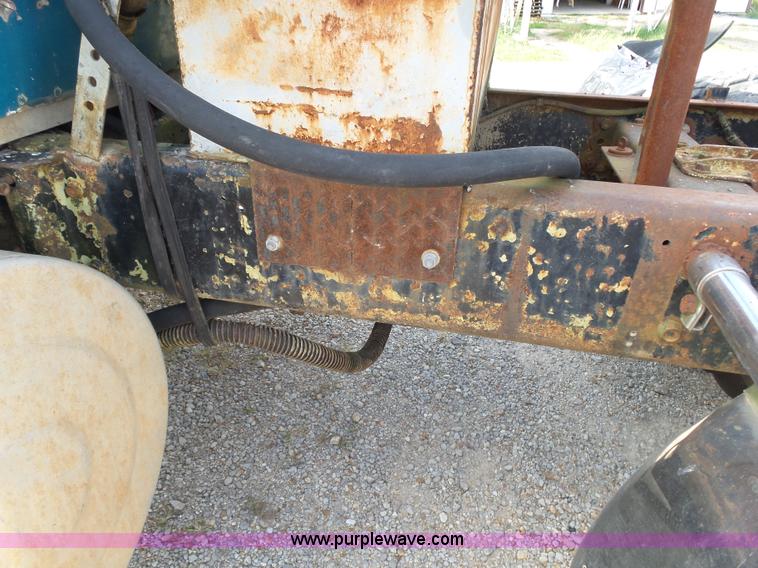 image for item K1149 1975 International Transtar 4300 semi truck