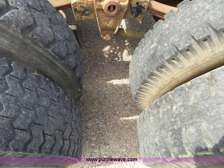 image for item K1149 1975 International Transtar 4300 semi truck