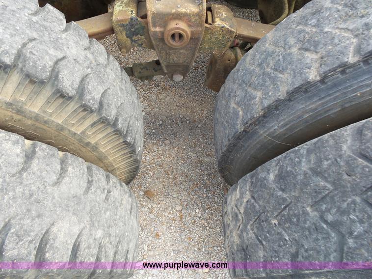 image for item K1149 1975 International Transtar 4300 semi truck