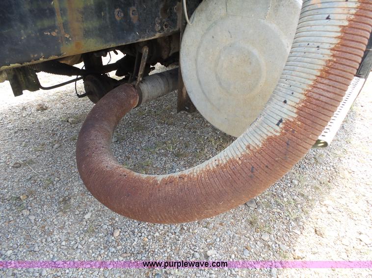 image for item K1149 1975 International Transtar 4300 semi truck