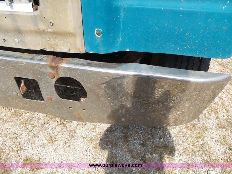 image for item K1149 1975 International Transtar 4300 semi truck