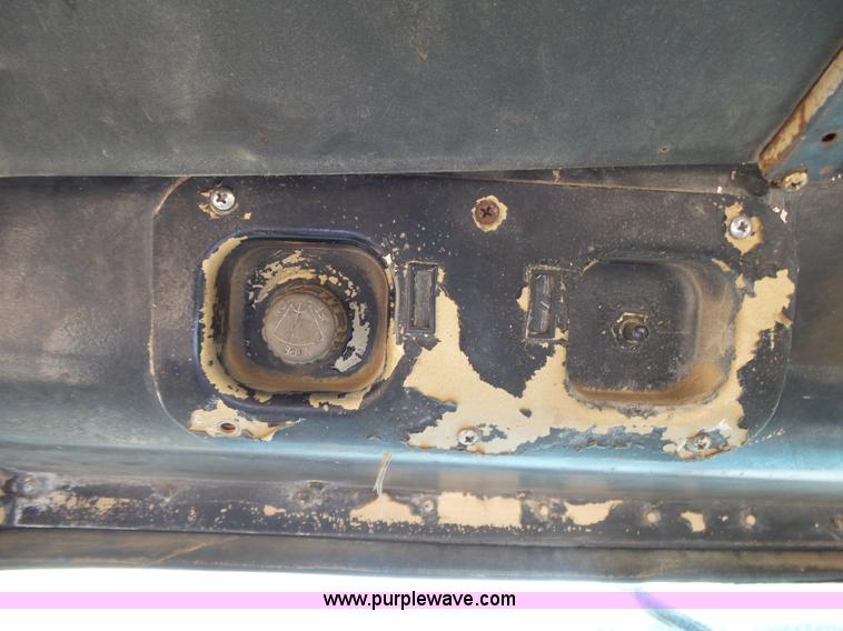 image for item K1149 1975 International Transtar 4300 semi truck