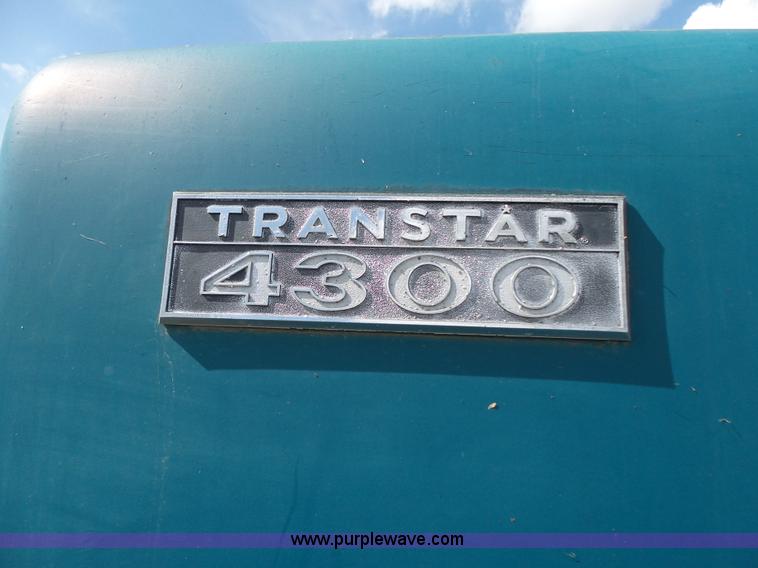 image for item K1149 1975 International Transtar 4300 semi truck