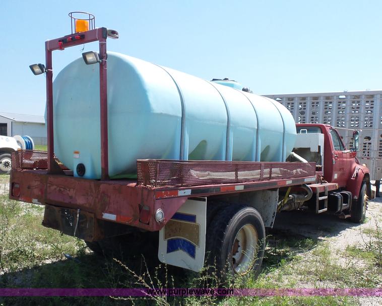 image for item K1696 1996 Ford F800 Super Duty Jetter vacuum truck