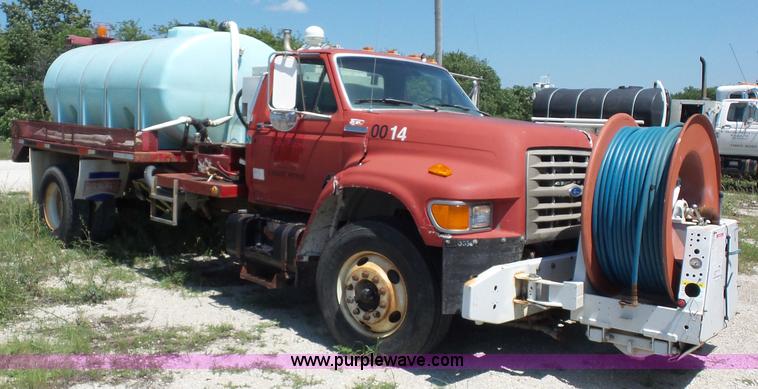 image for item K1696 1996 Ford F800 Super Duty Jetter vacuum truck