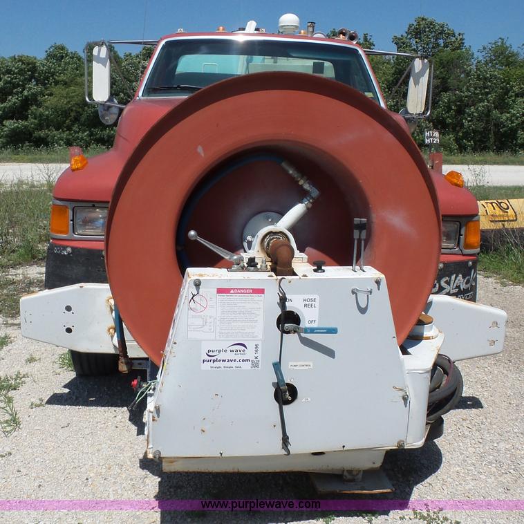 image for item K1696 1996 Ford F800 Super Duty Jetter vacuum truck