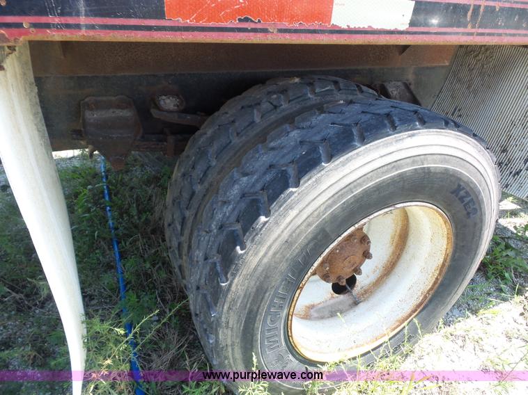 image for item K1696 1996 Ford F800 Super Duty Jetter vacuum truck