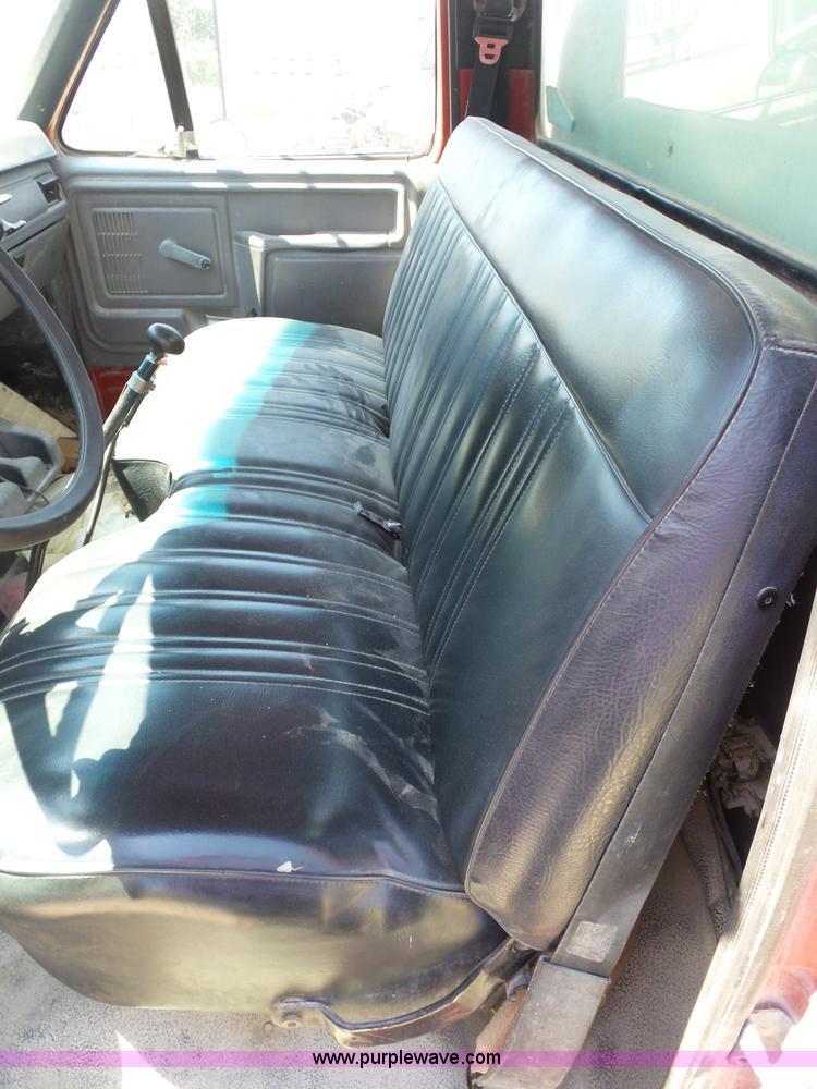 image for item K1696 1996 Ford F800 Super Duty Jetter vacuum truck