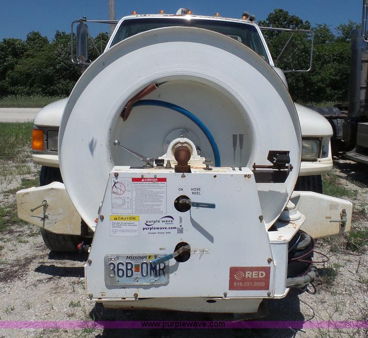 image for item K1697 1995 Ford F800 Super Duty Jetter vacuum truck