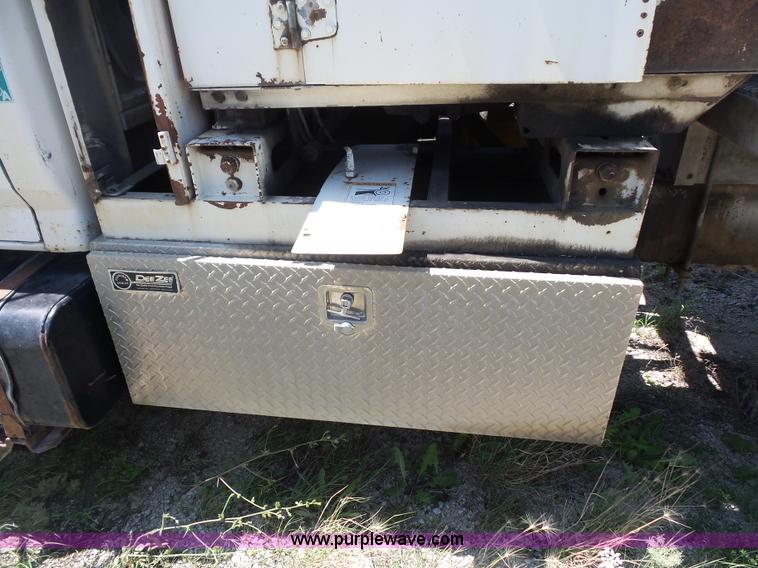 image for item K1697 1995 Ford F800 Super Duty Jetter vacuum truck