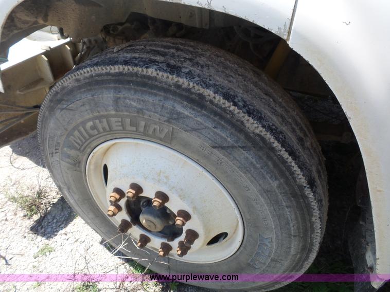 image for item K1697 1995 Ford F800 Super Duty Jetter vacuum truck