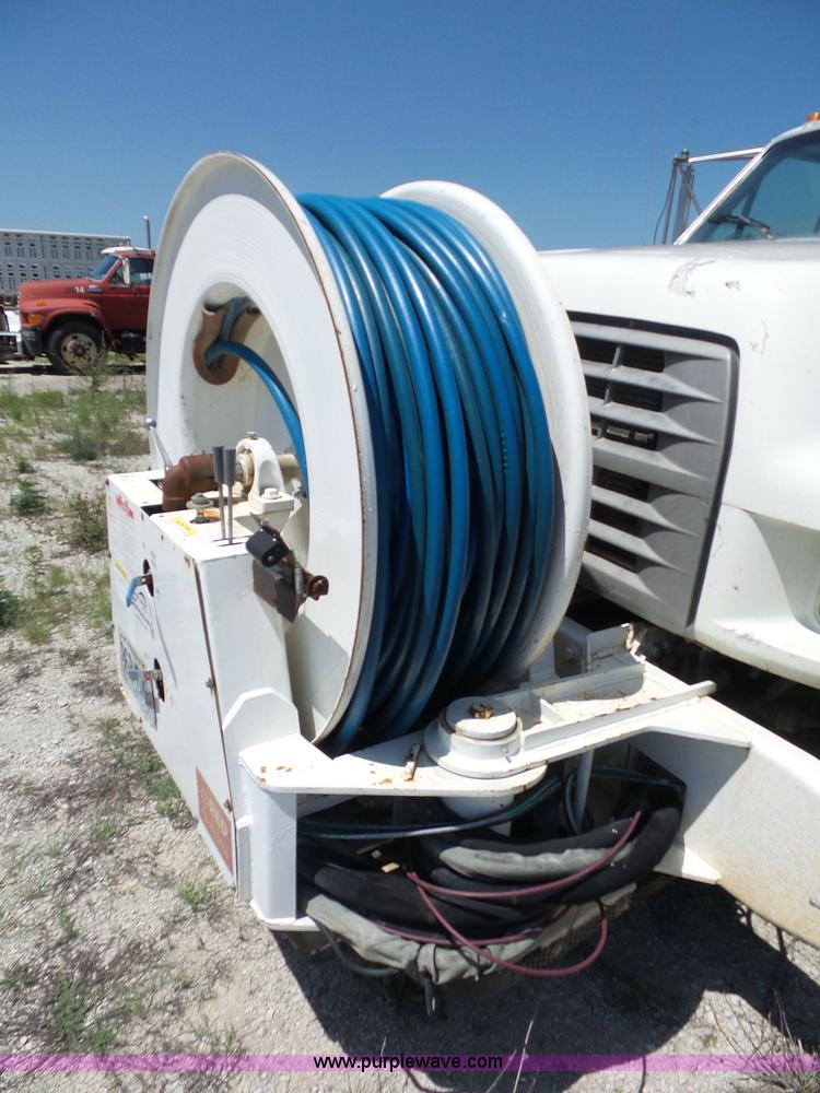 image for item K1697 1995 Ford F800 Super Duty Jetter vacuum truck