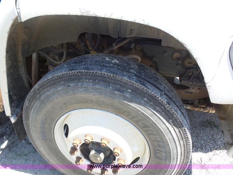 image for item K1697 1995 Ford F800 Super Duty Jetter vacuum truck