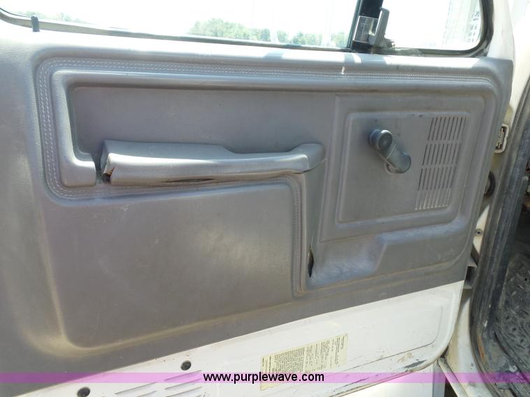 image for item K1697 1995 Ford F800 Super Duty Jetter vacuum truck