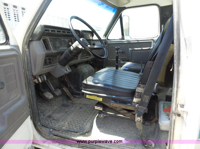 image for item K1697 1995 Ford F800 Super Duty Jetter vacuum truck