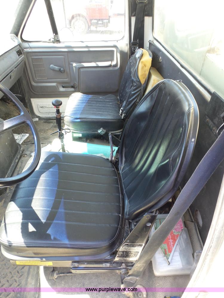 image for item K1697 1995 Ford F800 Super Duty Jetter vacuum truck