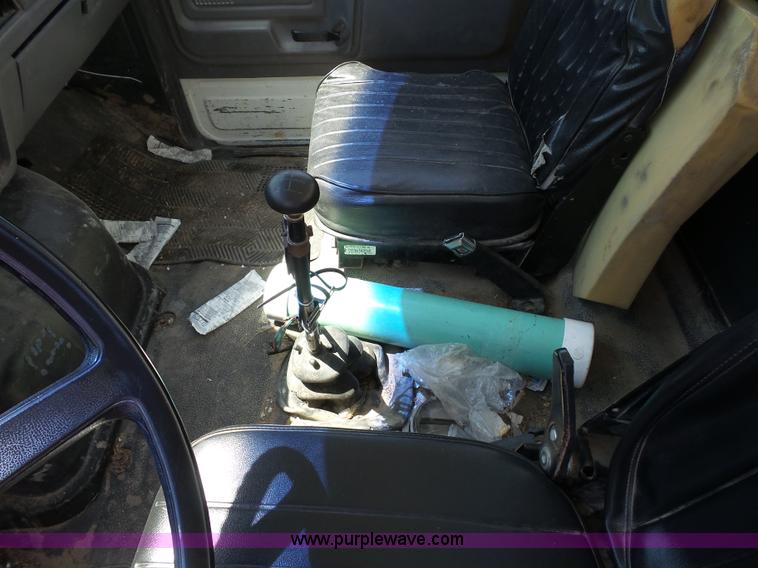image for item K1697 1995 Ford F800 Super Duty Jetter vacuum truck