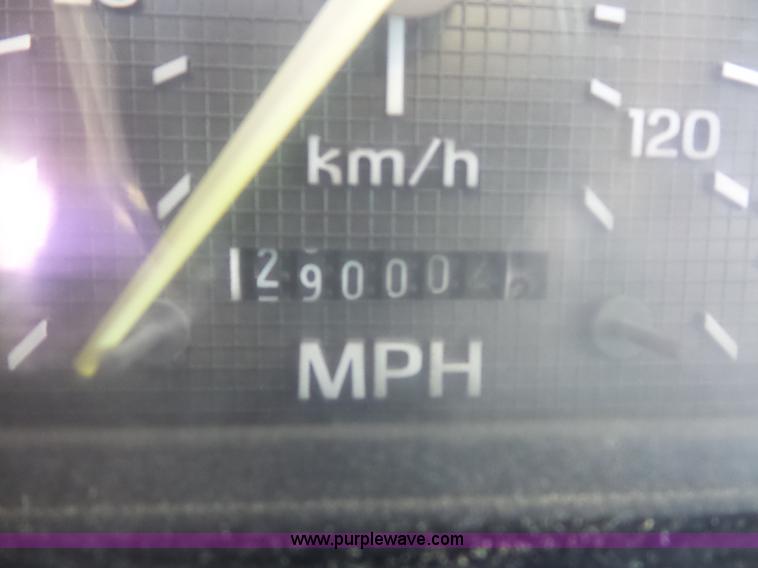 image for item K1697 1995 Ford F800 Super Duty Jetter vacuum truck