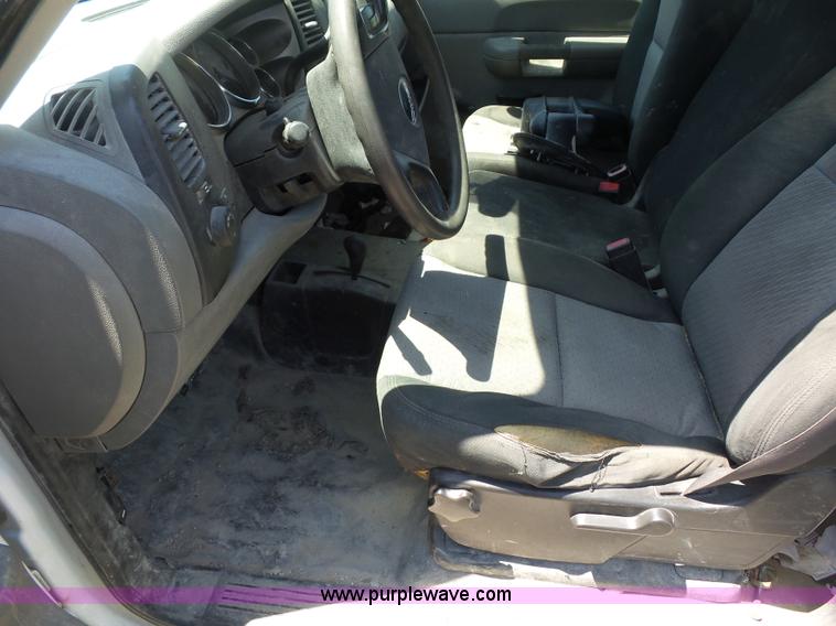 image for item K1699 2007 GMC Sierra 2500HD pickup truck