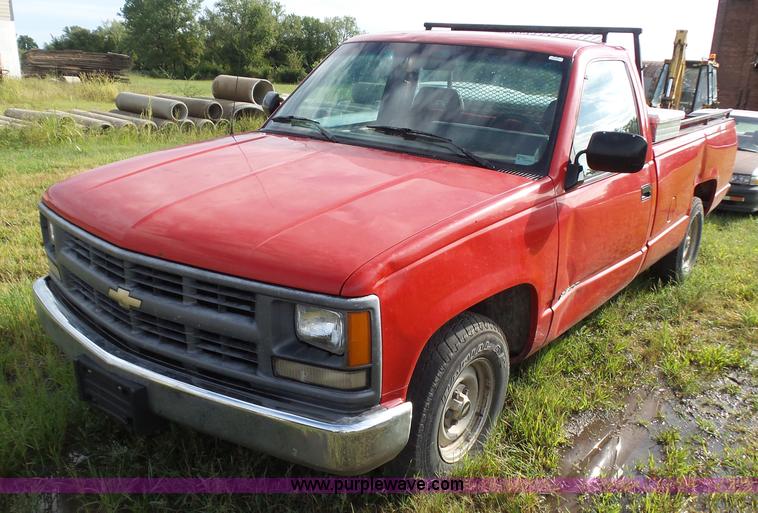 image for item K1979 1994 Chevrolet 1500 pickup truck
