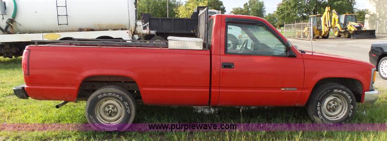 image for item K1979 1994 Chevrolet 1500 pickup truck