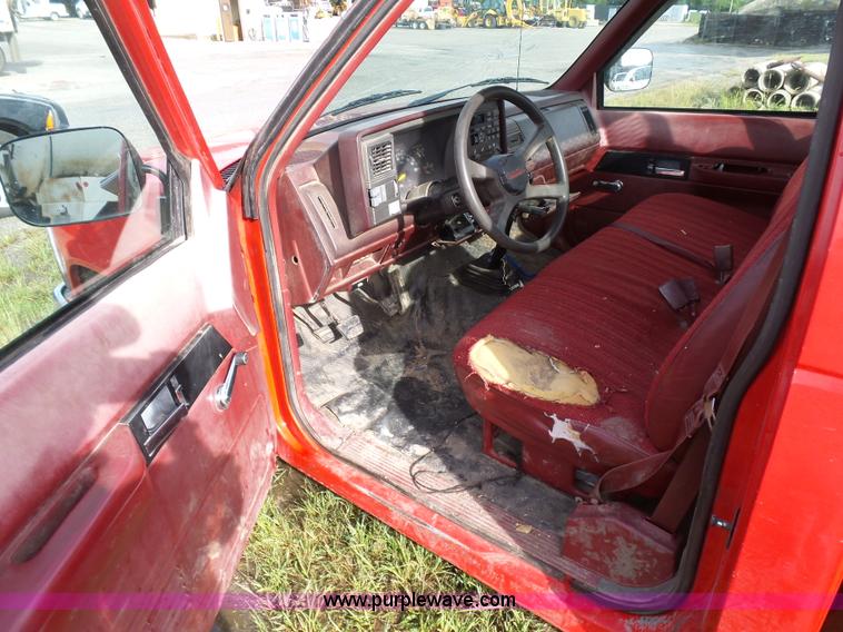 image for item K1979 1994 Chevrolet 1500 pickup truck