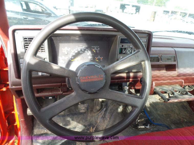 image for item K1979 1994 Chevrolet 1500 pickup truck