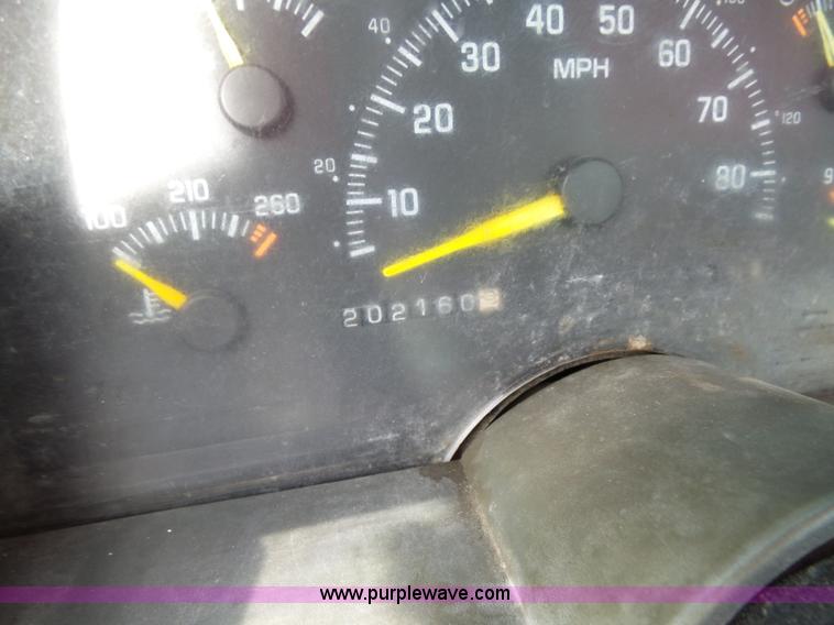 image for item K1979 1994 Chevrolet 1500 pickup truck